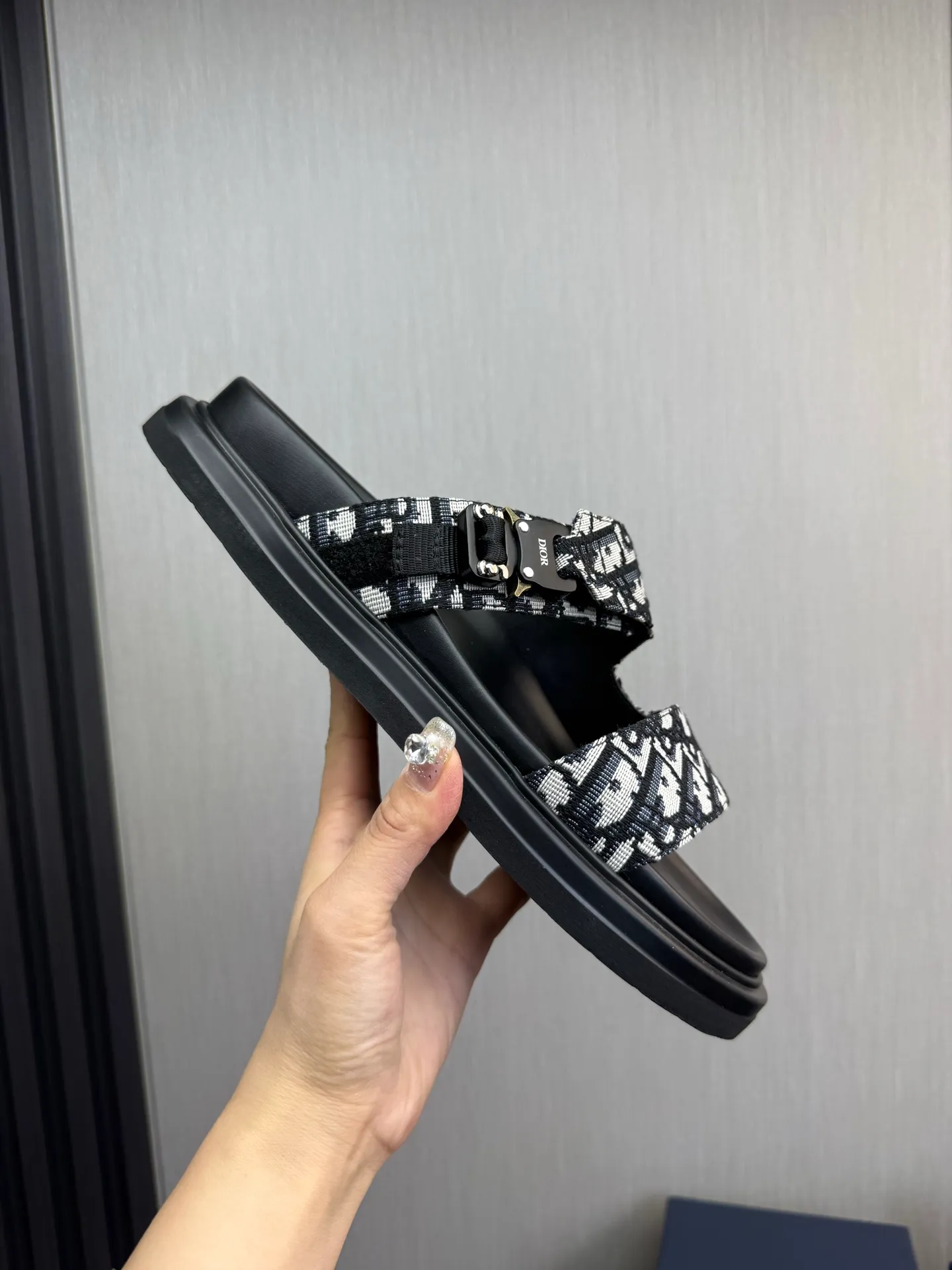 Men's shoes 300💰 Dior. Men's slippers🩴 Official website 1:1 production 38-45 size 45 46 🉑️Customized original material shipped✅